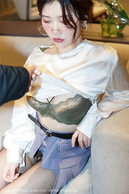 A片在线观看(b站在线观看)