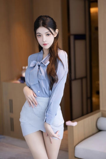 国产大乳美女挤奶视频